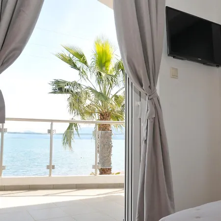 Cozy In Faros, Raches Villa *