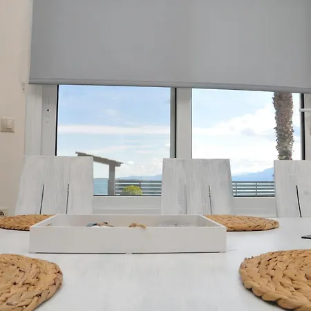 Cozy In Faros, Raches Villa *