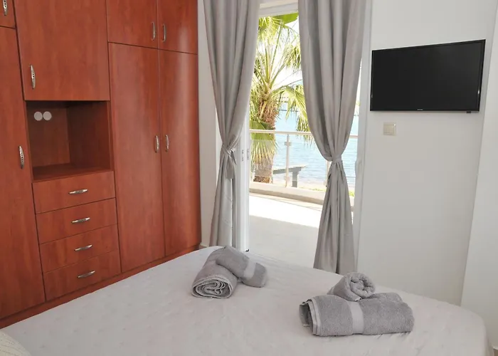 Βίλα Cozy In Faros, Raches *