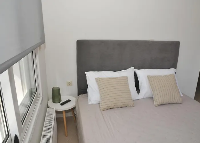 Cozy In Faros, Raches * Ράχες