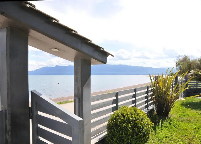 Cozy In Faros, Raches *