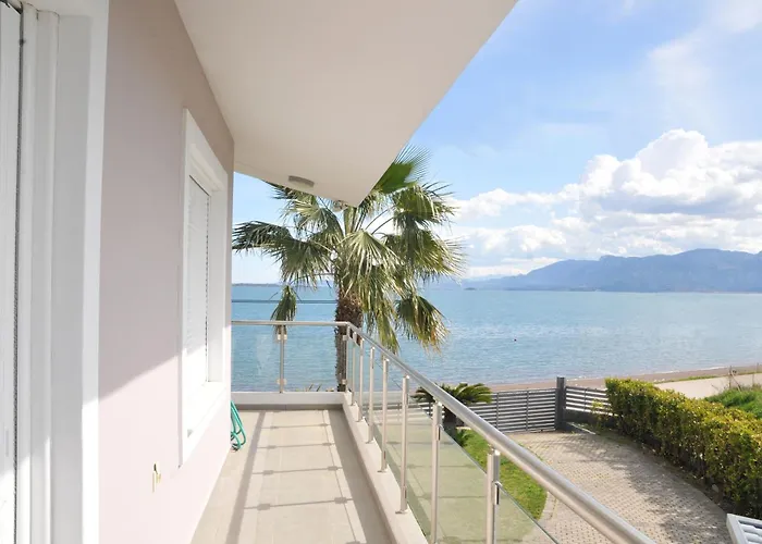 Cozy In Faros, Raches Βίλα